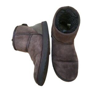 UGG Classic Ultra Mini Boot Sz 9 Brown Shearling Womens Short